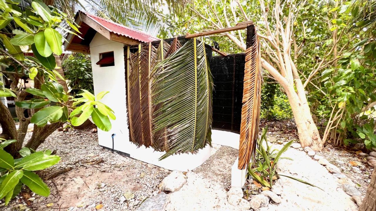 Va'A I Te Moana Villa Avatoru Exterior photo