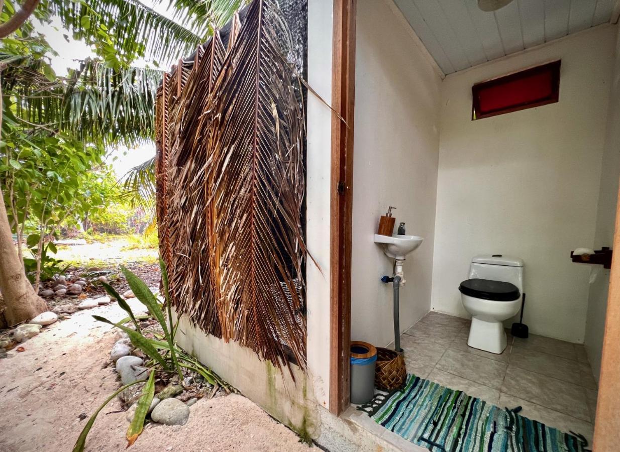 Va'A I Te Moana Villa Avatoru Exterior photo