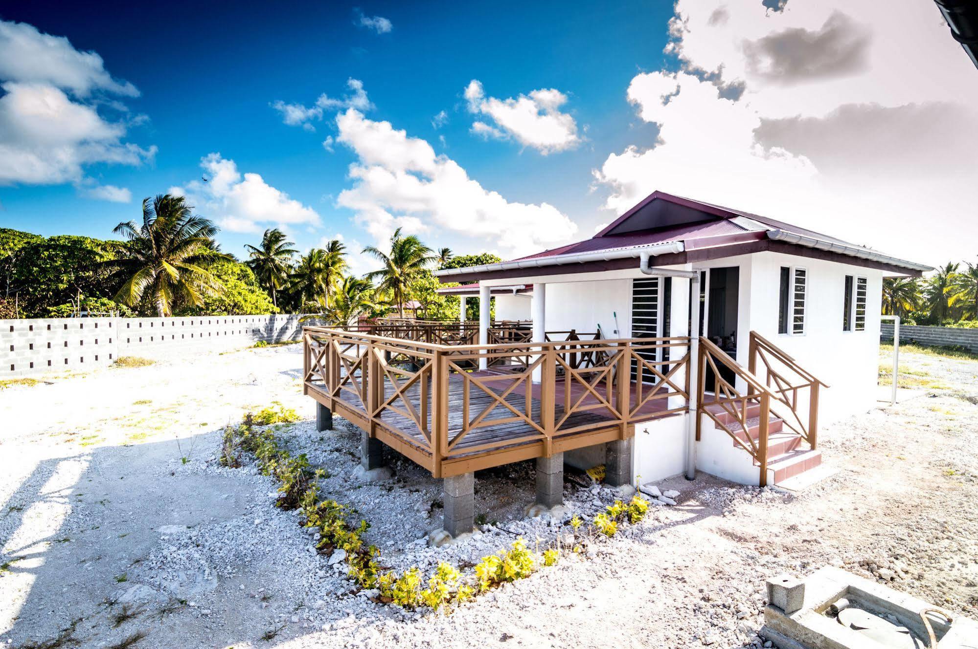 Va'A I Te Moana Villa Avatoru Exterior photo